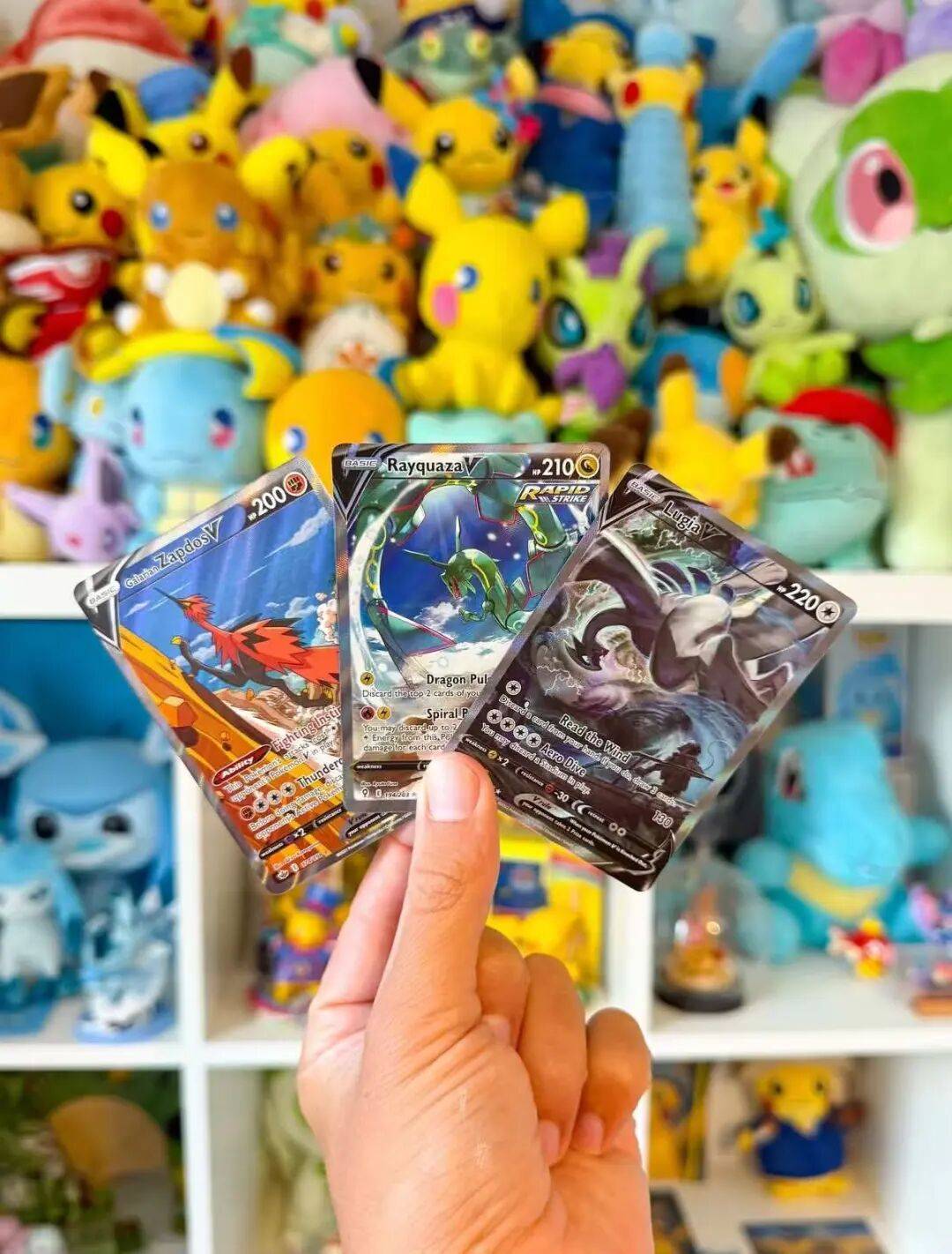 151卡牌+立体手办的组合要被抢疯了！pg电子试玩平台宝可梦